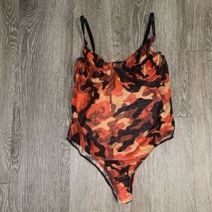 Akira shear Camo Body Suit camo size medium orange print